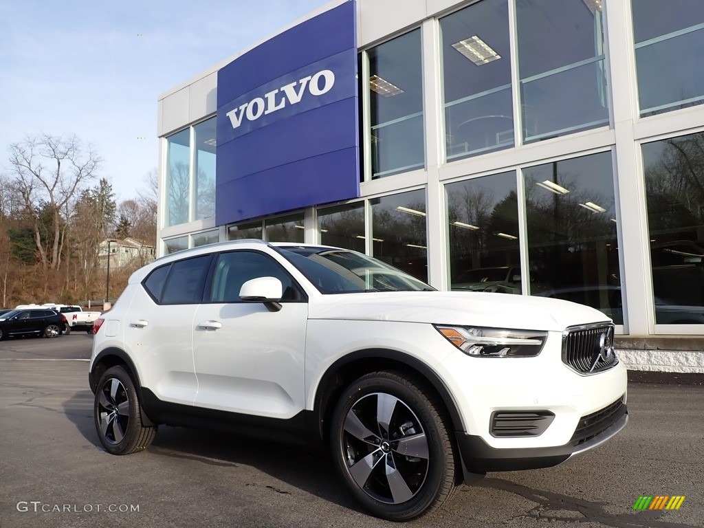 Ice White 2020 Volvo XC40 T5 Momentum AWD Exterior Photo #136926900