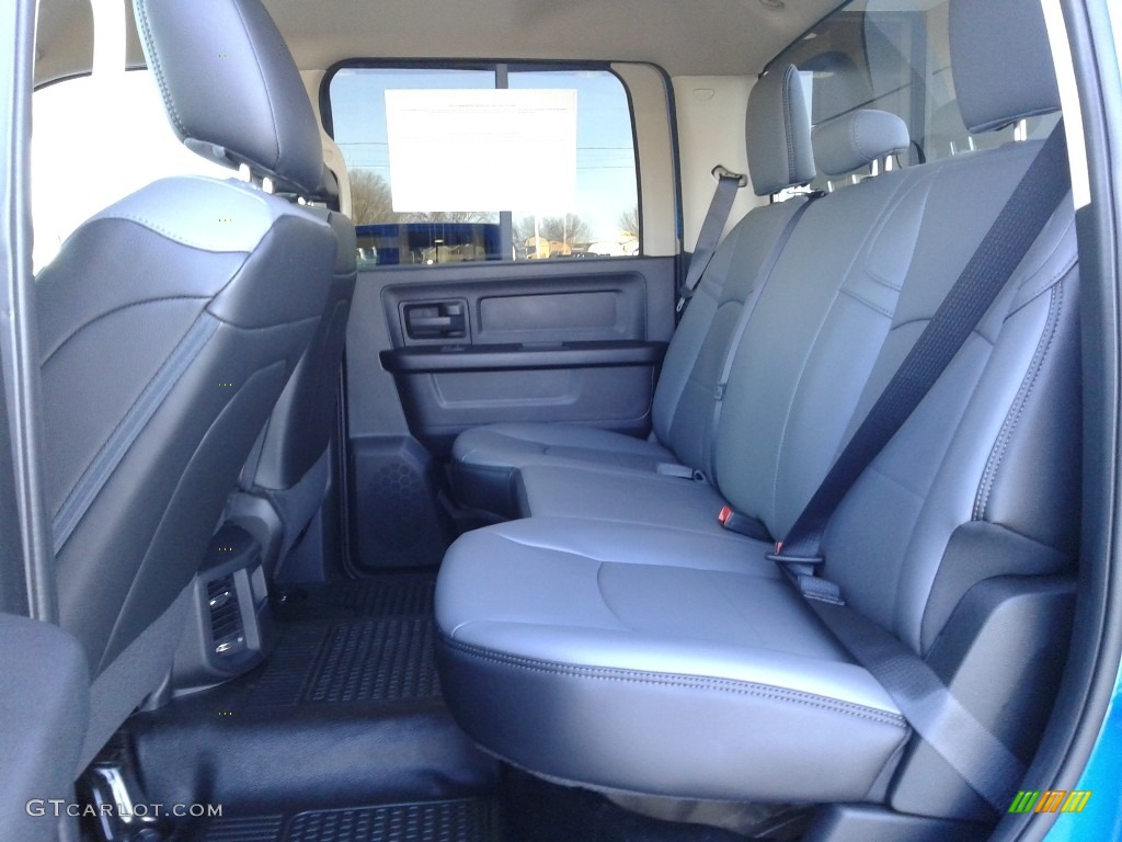 2020 Ram 4500 Tradesman Crew Cab 4x4 Chassis Rear Seat Photo #136929111