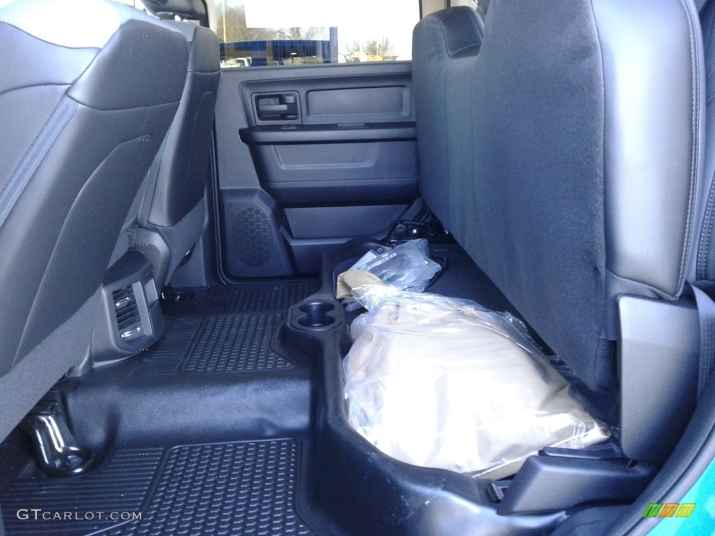 2020 Ram 4500 Tradesman Crew Cab 4x4 Chassis Rear Seat Photo #136929135