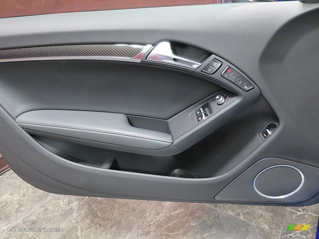 2015 Audi RS 5 Coupe quattro Door Panel Photos