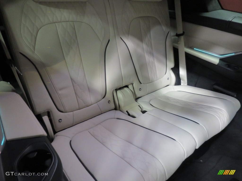 2019 BMW X7 xDrive50i Rear Seat Photo #136934496