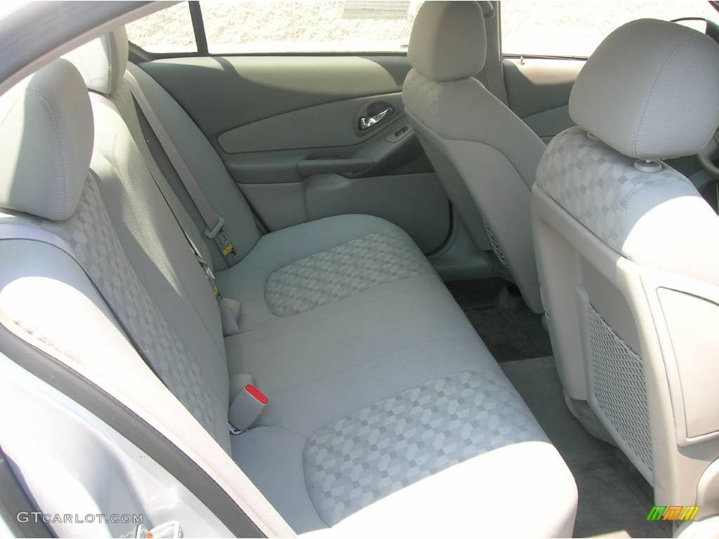 2005 Malibu LS V6 Sedan - Galaxy Silver Metallic / Gray photo #6