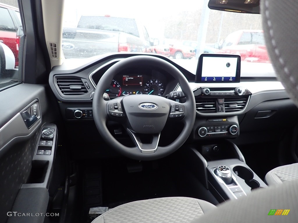 2020 Ford Escape SE 4WD Dashboard Photos