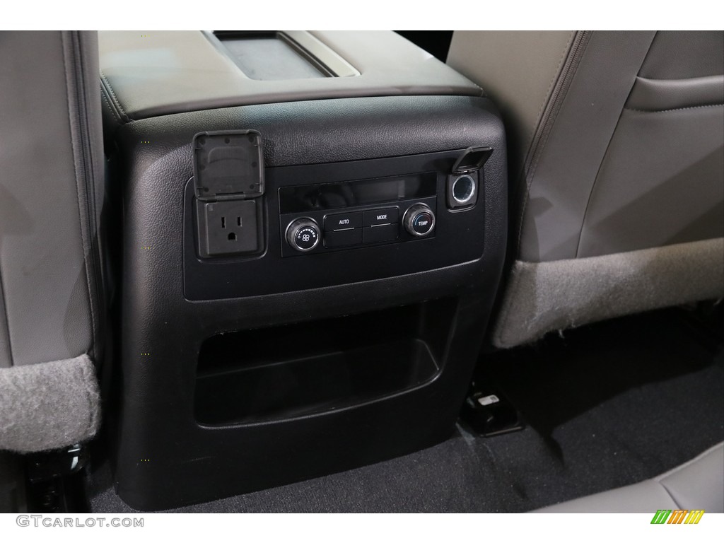 2019 Suburban LT 4WD - Silver Ice Metallic / Jet Black photo #21