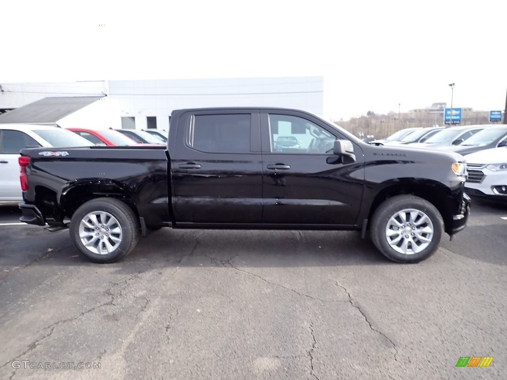 Black 2020 Chevrolet Silverado 1500 Custom Crew Cab 4x4 Exterior Photo #136952151