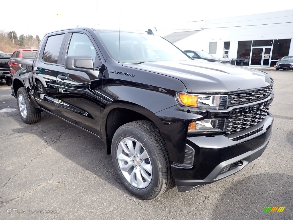 Black 2020 Chevrolet Silverado 1500 Custom Crew Cab 4x4 Exterior Photo #136952169