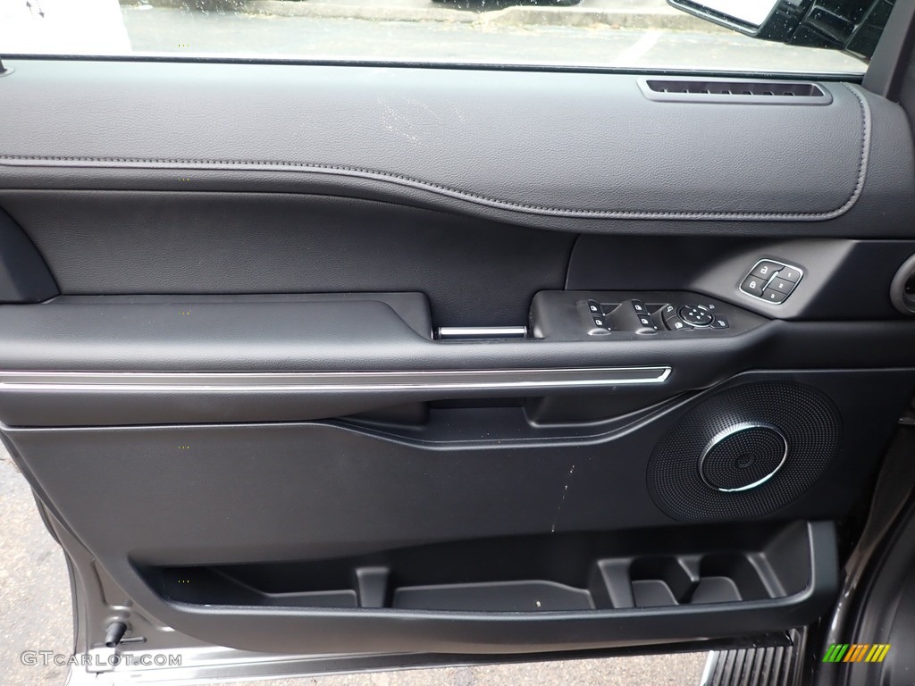 2020 Ford Expedition XLT 4x4 Ebony Door Panel Photo #136953912