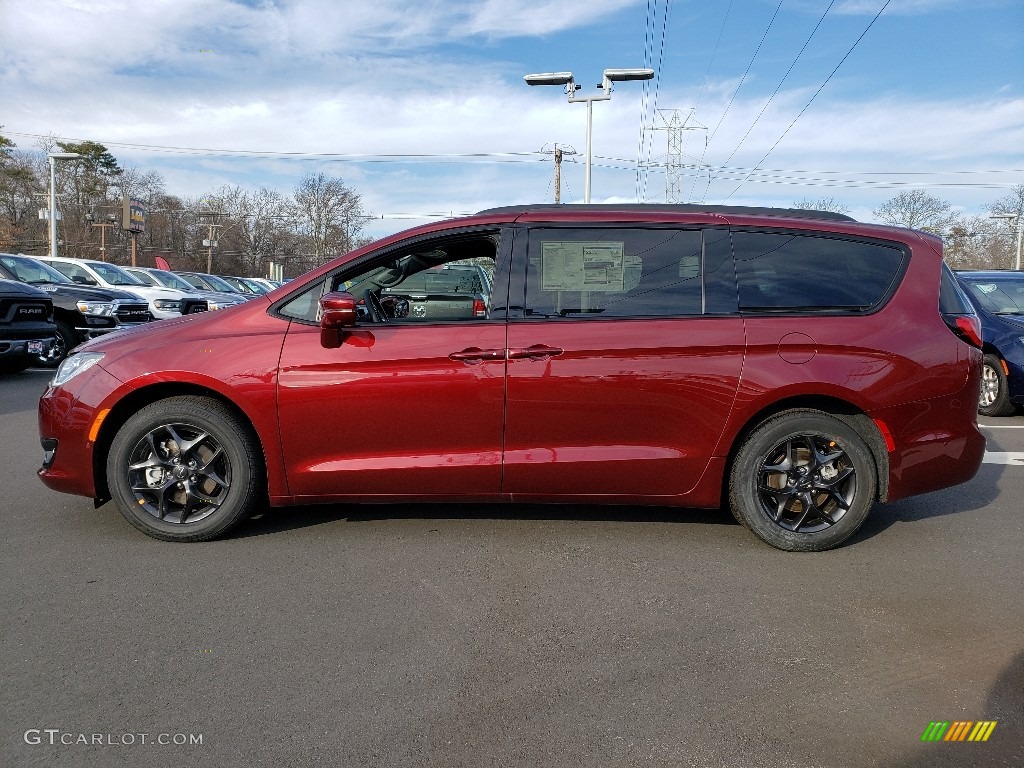 Velvet Red Pearl 2020 Chrysler Pacifica Limited Exterior Photo #136955919