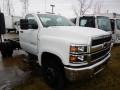 Summit White - Silverado 6500HD Regular Cab Chassis Photo No. 3