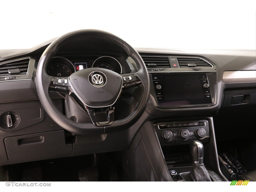 2019 Volkswagen Tiguan SE Titan Black Dashboard Photo #136961877