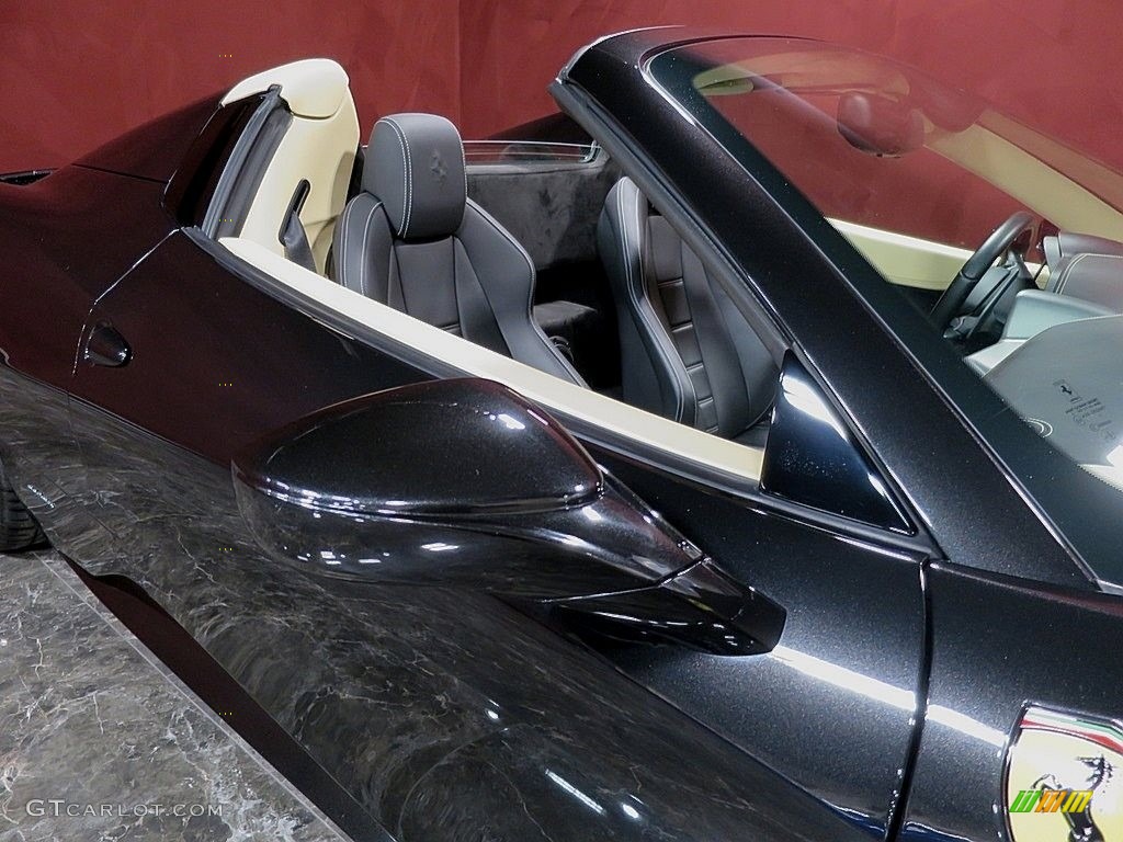 2014 458 Spider - Nero Daytona (Black Metallic) / Nero photo #13