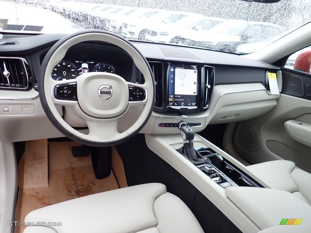 Blonde Interior 2020 Volvo XC60 T5 AWD Inscription Photo #136963383