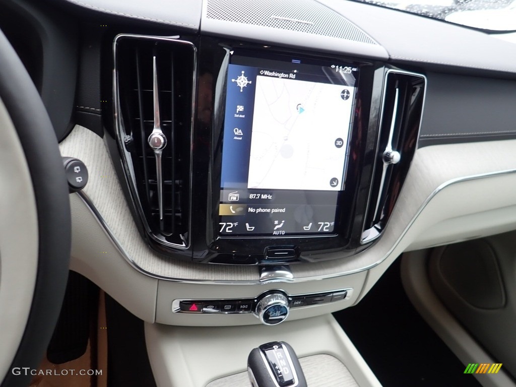 2020 Volvo XC60 T5 AWD Inscription Controls Photo #136963527