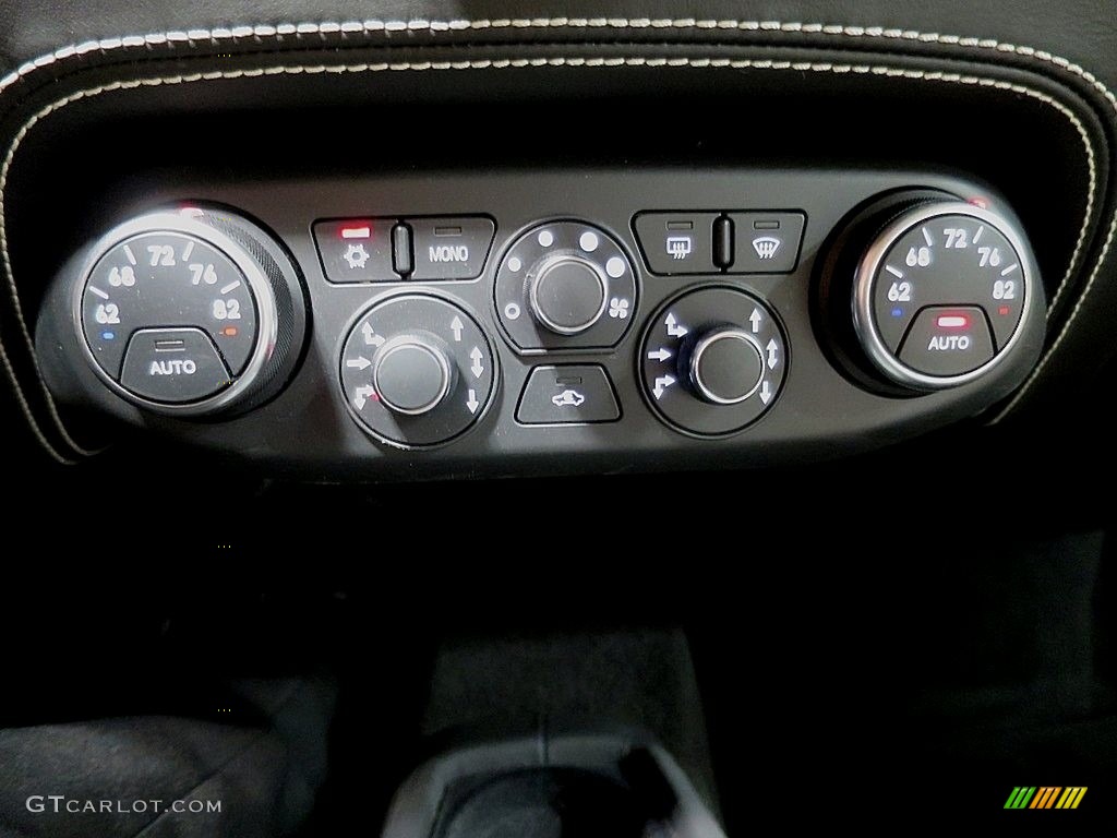 2014 Ferrari 458 Spider Controls Photos