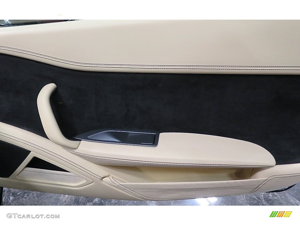 2014 Ferrari 458 Spider Door Panel Photos