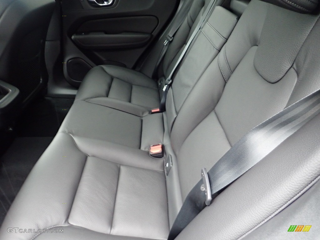 2020 XC60 T5 AWD Momentum - Ice White / Charcoal photo #8