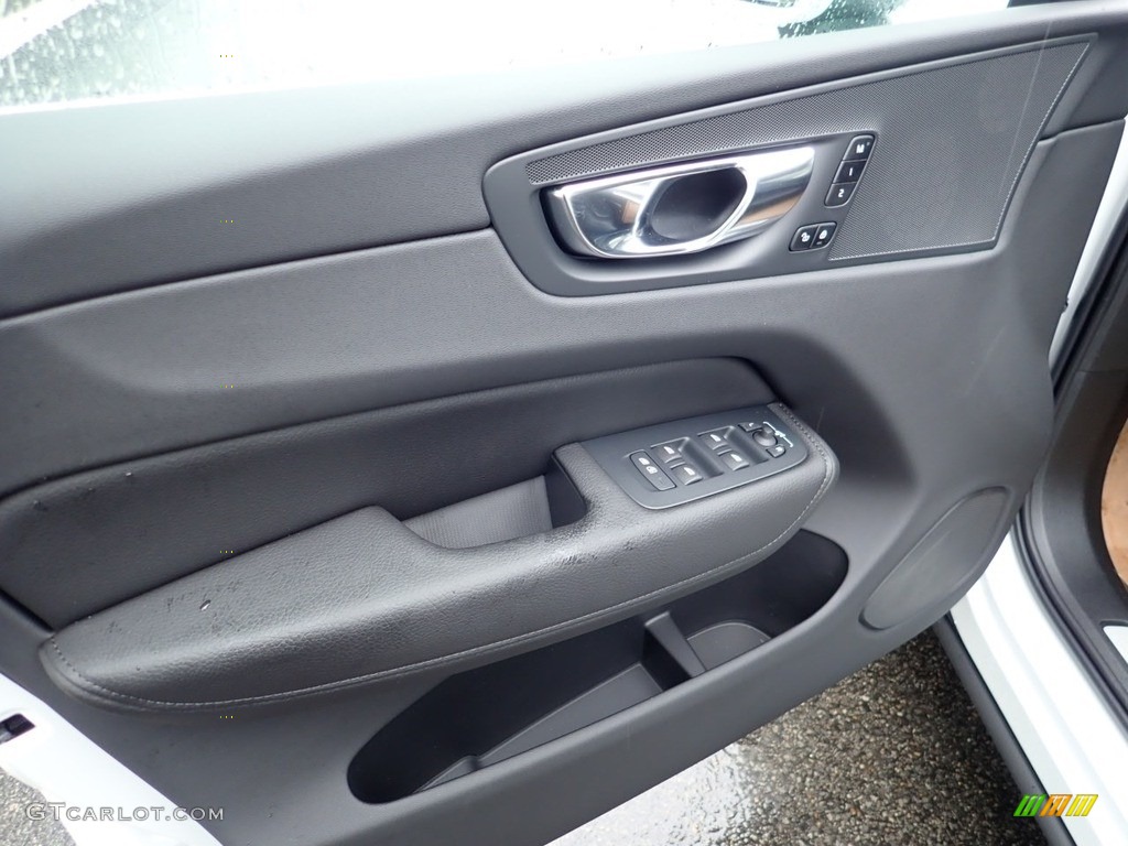 2020 XC60 T5 AWD Momentum - Ice White / Charcoal photo #10