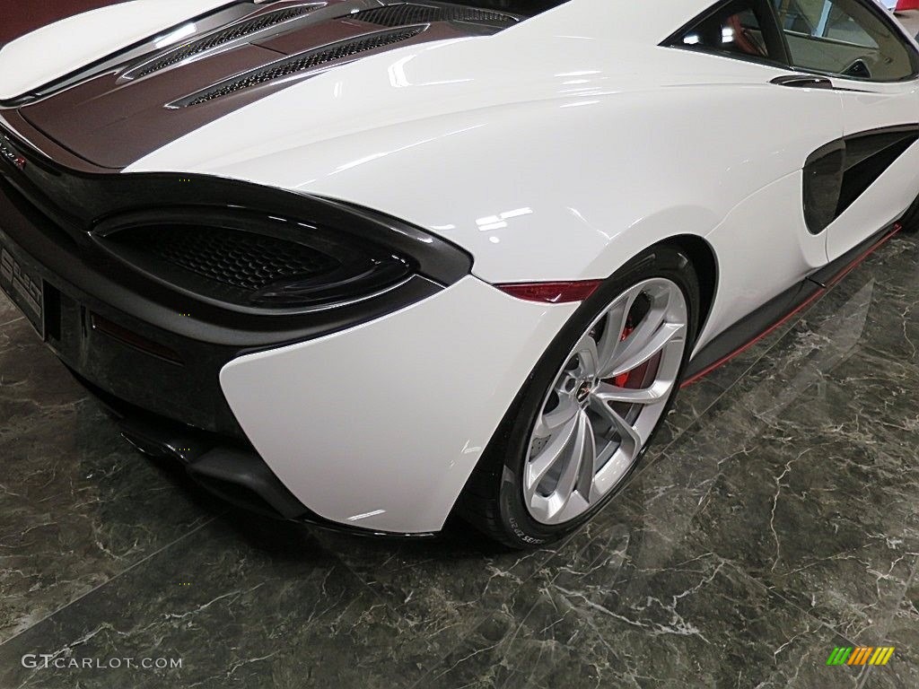 2019 570S Coupe - Silica White / Jet Black/Apex Red photo #12