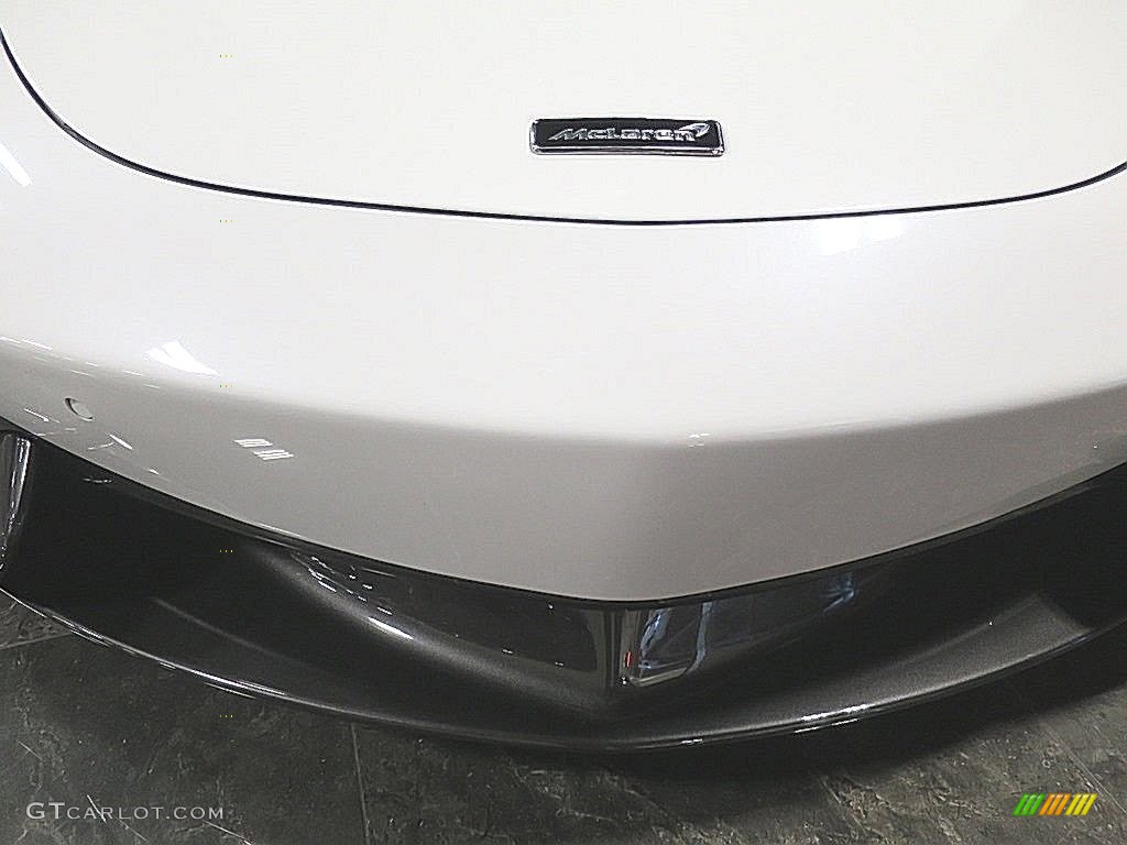 2019 570S Coupe - Silica White / Jet Black/Apex Red photo #14
