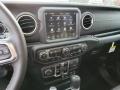 2020 Jeep Wrangler Unlimited Sahara 4x4 Controls