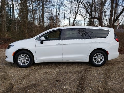 2020 Chrysler Voyager LX Data, Info and Specs