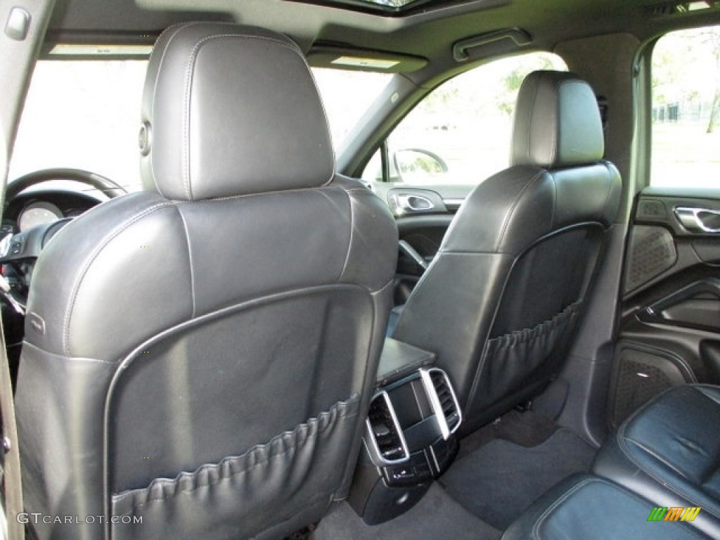 2011 Cayenne S - Classic Silver Metallic / Black photo #24