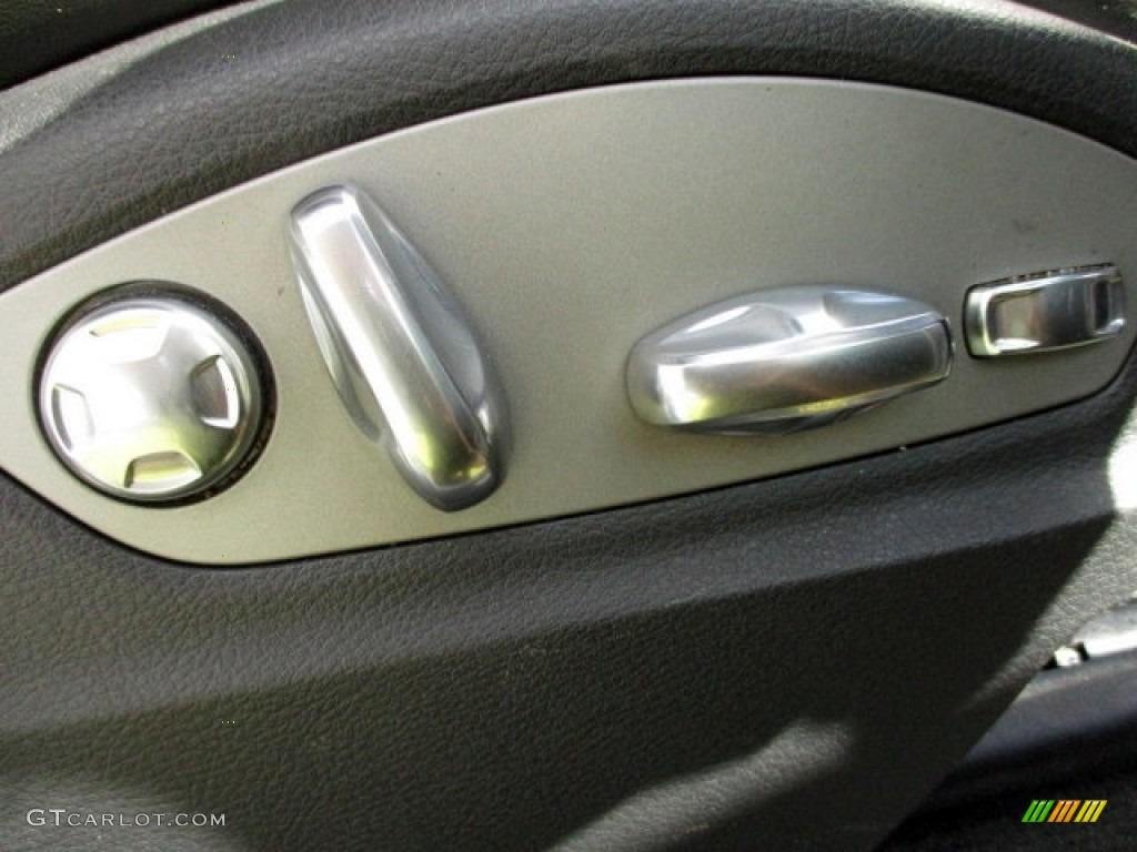 2011 Cayenne S - Classic Silver Metallic / Black photo #32