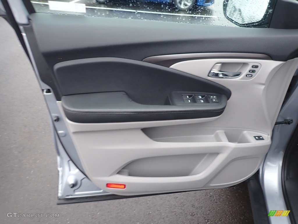 2020 Honda Pilot EX-L AWD Gray Door Panel Photo #136983076