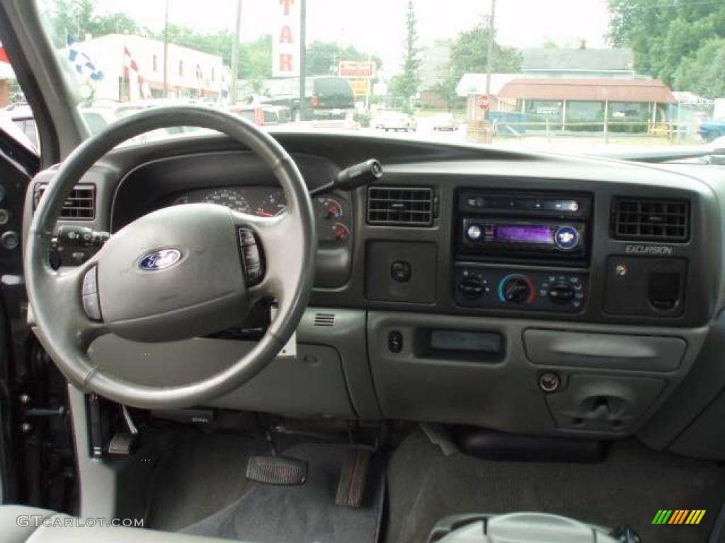 2003 Excursion XLT - Black / Medium Flint photo #9