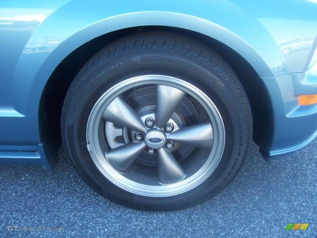 2005 Mustang GT Premium Coupe - Windveil Blue Metallic / Dark Charcoal photo #6