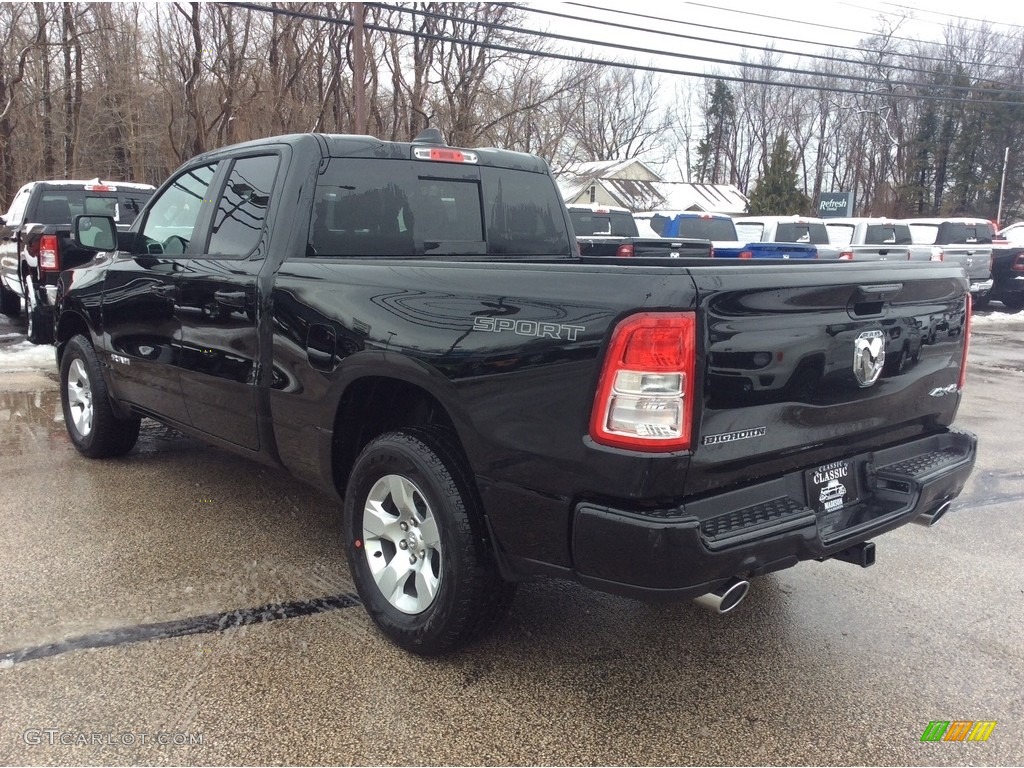 2020 1500 Big Horn Quad Cab 4x4 - Diamond Black Crystal Pearl / Black photo #7