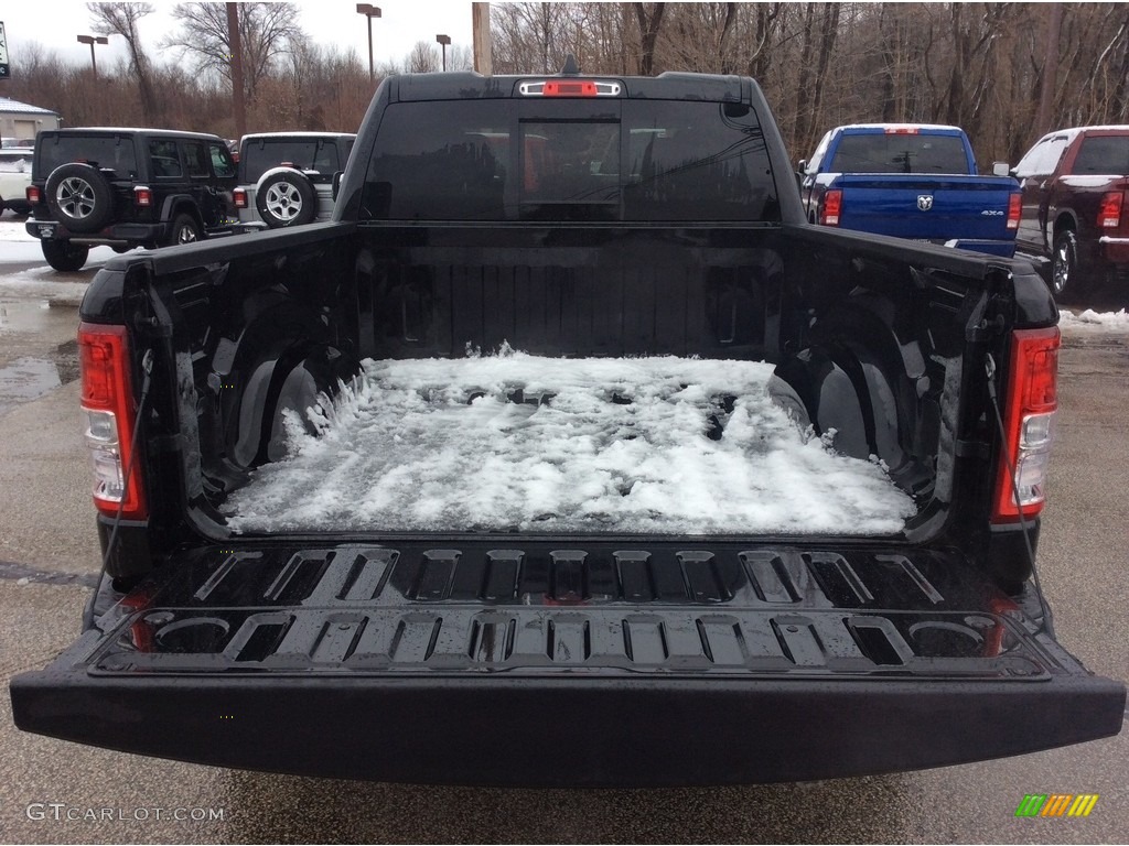 2020 1500 Big Horn Quad Cab 4x4 - Diamond Black Crystal Pearl / Black photo #9