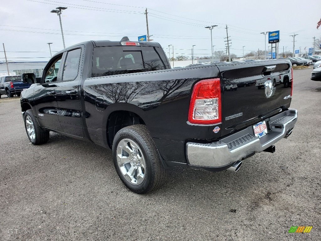 2020 1500 Big Horn Quad Cab 4x4 - Diamond Black Crystal Pearl / Black/Diesel Gray photo #4