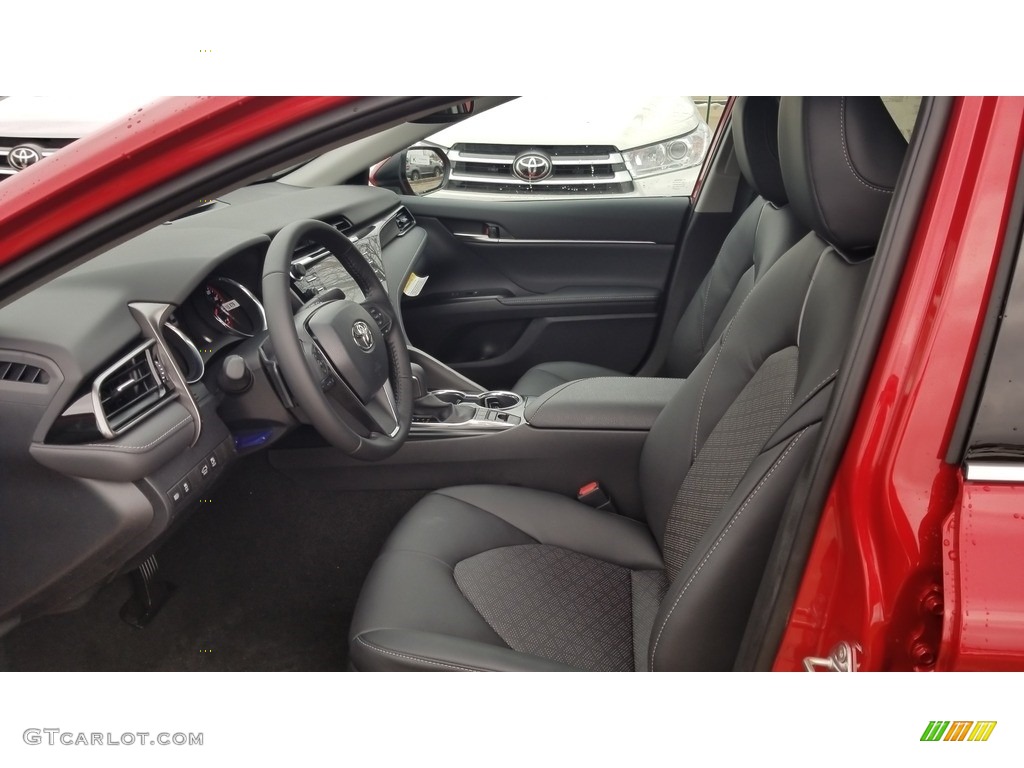 Black Interior 2020 Toyota Camry XSE Photo #136997155