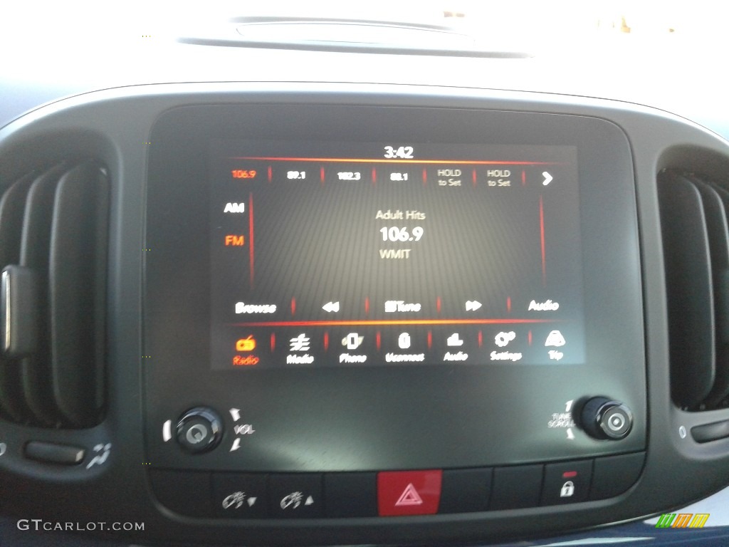2020 Fiat 500L Pop Controls Photo #137000068