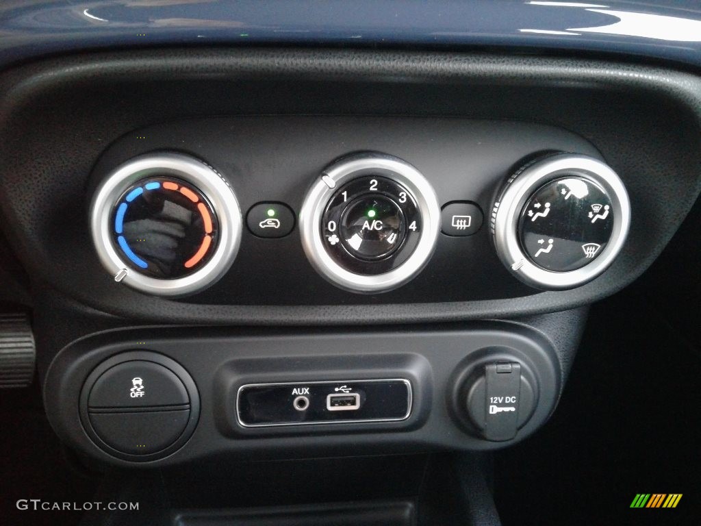 2020 Fiat 500L Pop Controls Photos