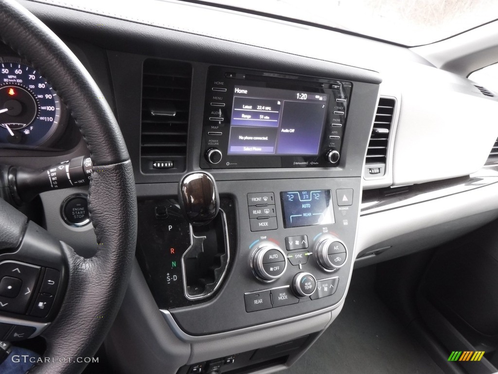 2020 Toyota Sienna XLE Controls Photo #137004181