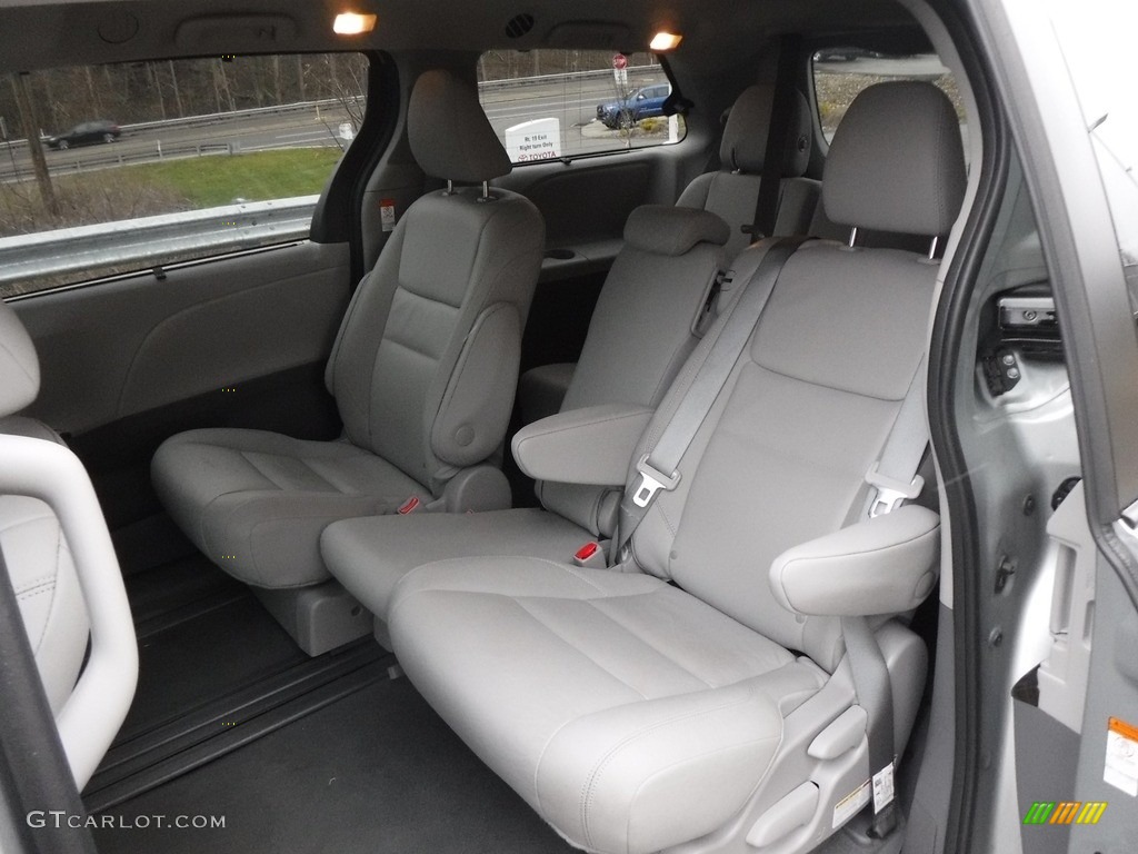 Ash Interior 2020 Toyota Sienna XLE Photo #137004364