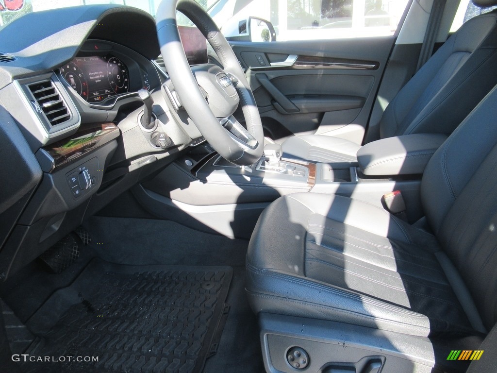 2019 Q5 Premium Plus quattro - Glacier White Metallic / Black photo #10