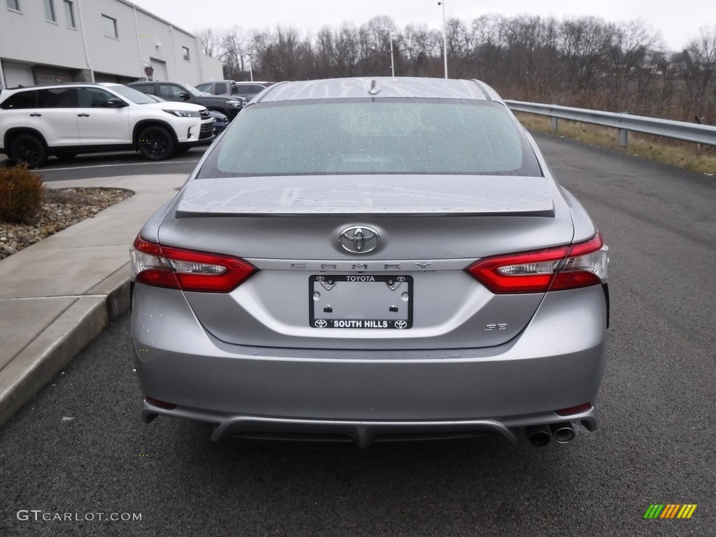2019 Camry SE - Celestial Silver Metallic / Black photo #8