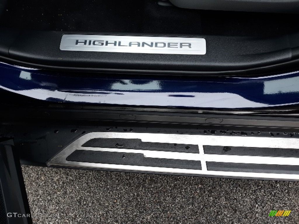 2020 Toyota Highlander Limited AWD Marks and Logos Photo #137013517