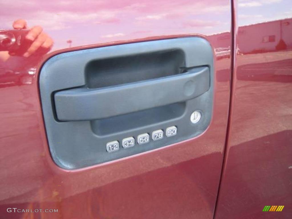 2005 F150 Lariat SuperCab 4x4 - Dark Toreador Red Metallic / Black photo #16