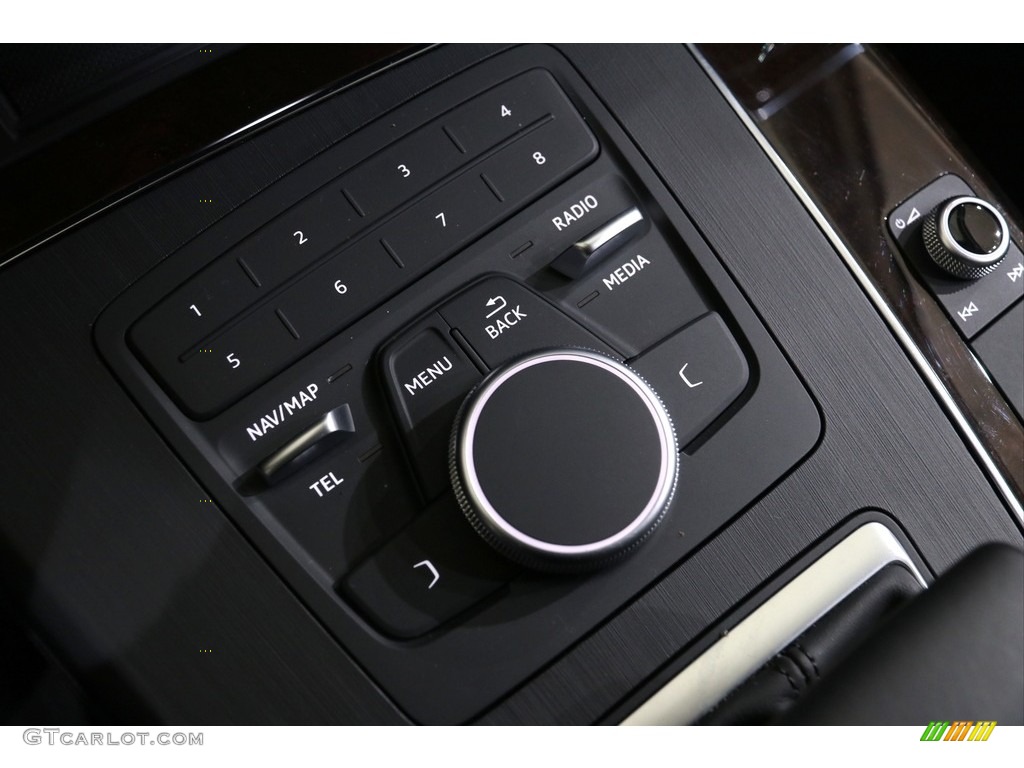 2019 Audi Q5 Premium quattro Controls Photo #137019789
