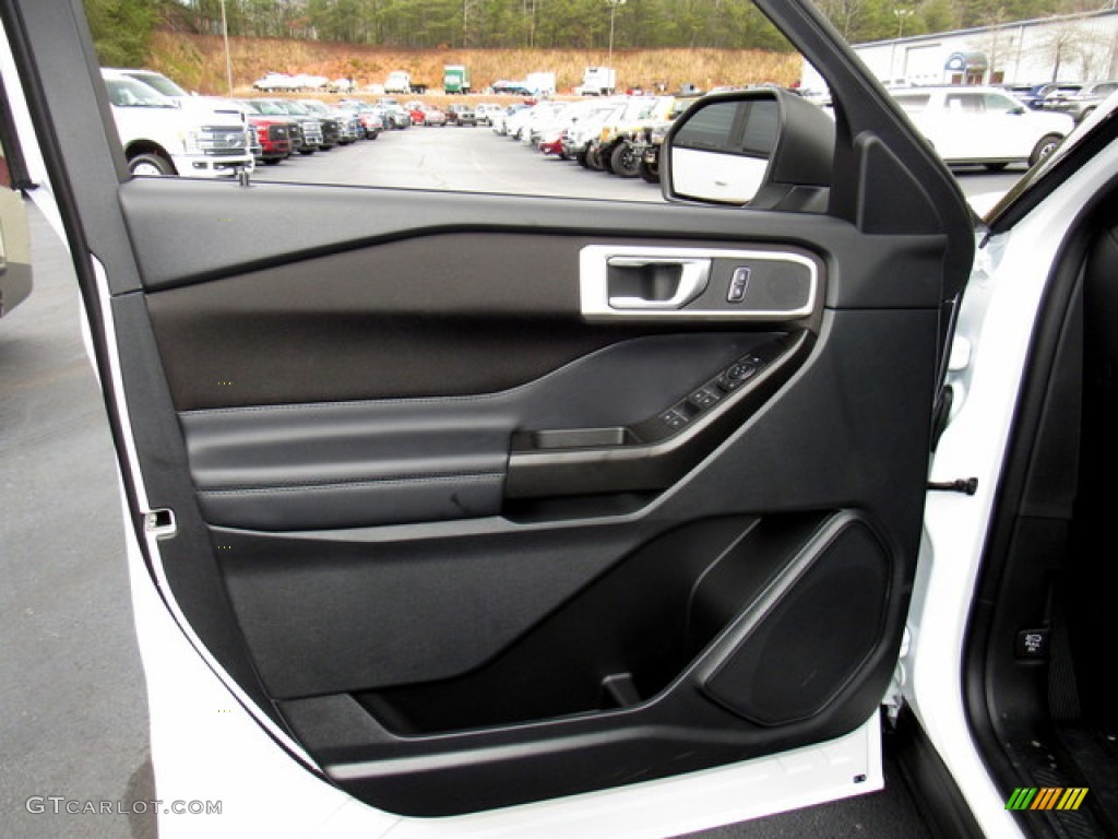 2020 Explorer XLT 4WD - Oxford White / Ebony photo #25