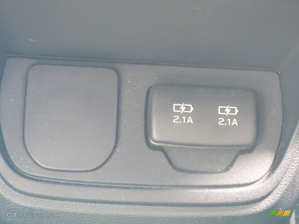 2019 Ascent Premium - Tungsten Metallic / Warm Ivory photo #10