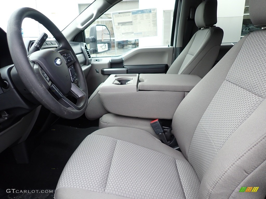 Medium Earth Gray Interior 2020 Ford F250 Super Duty XLT Crew Cab 4x4 Photo #137032539