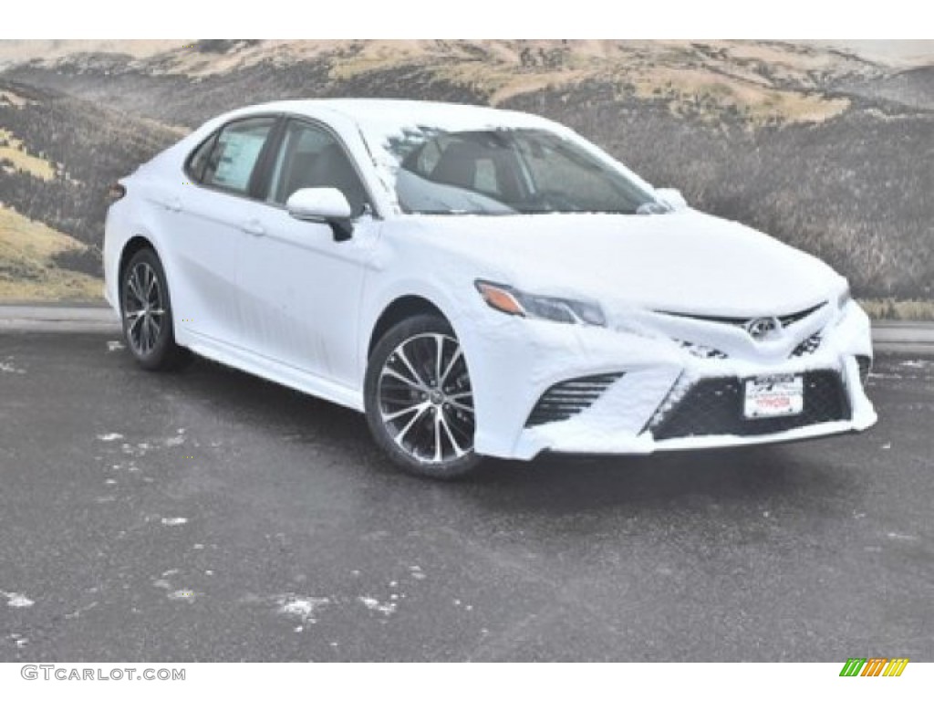 2020 Camry SE - Super White / Ash photo #1