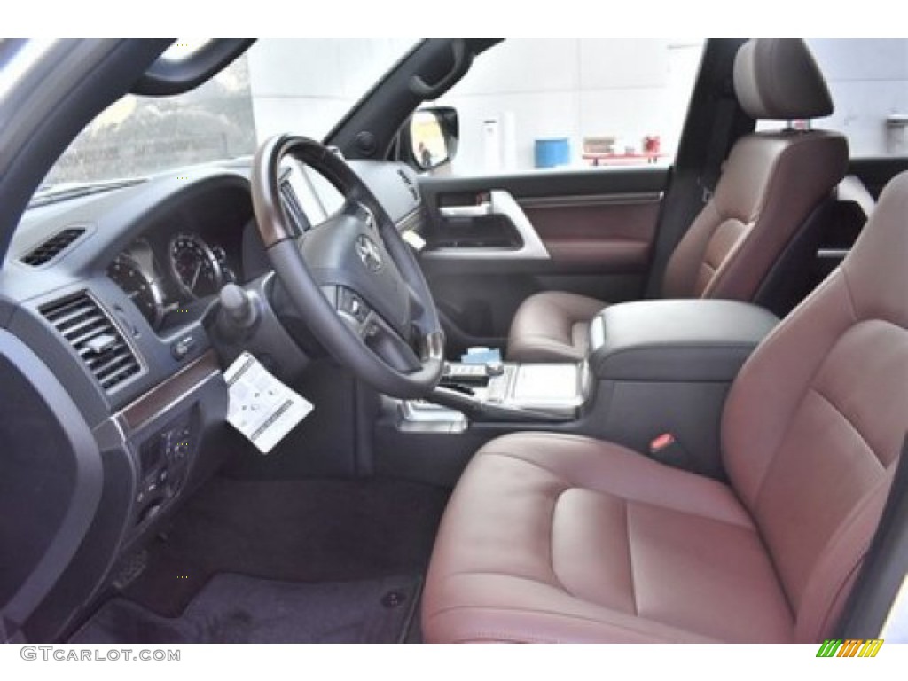 2020 Toyota Land Cruiser 4WD Front Seat Photo #137045499