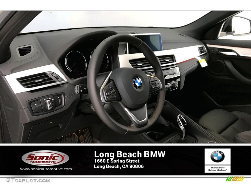 2020 X2 sDrive28i - Glacier Silver Metallic / Black photo #4