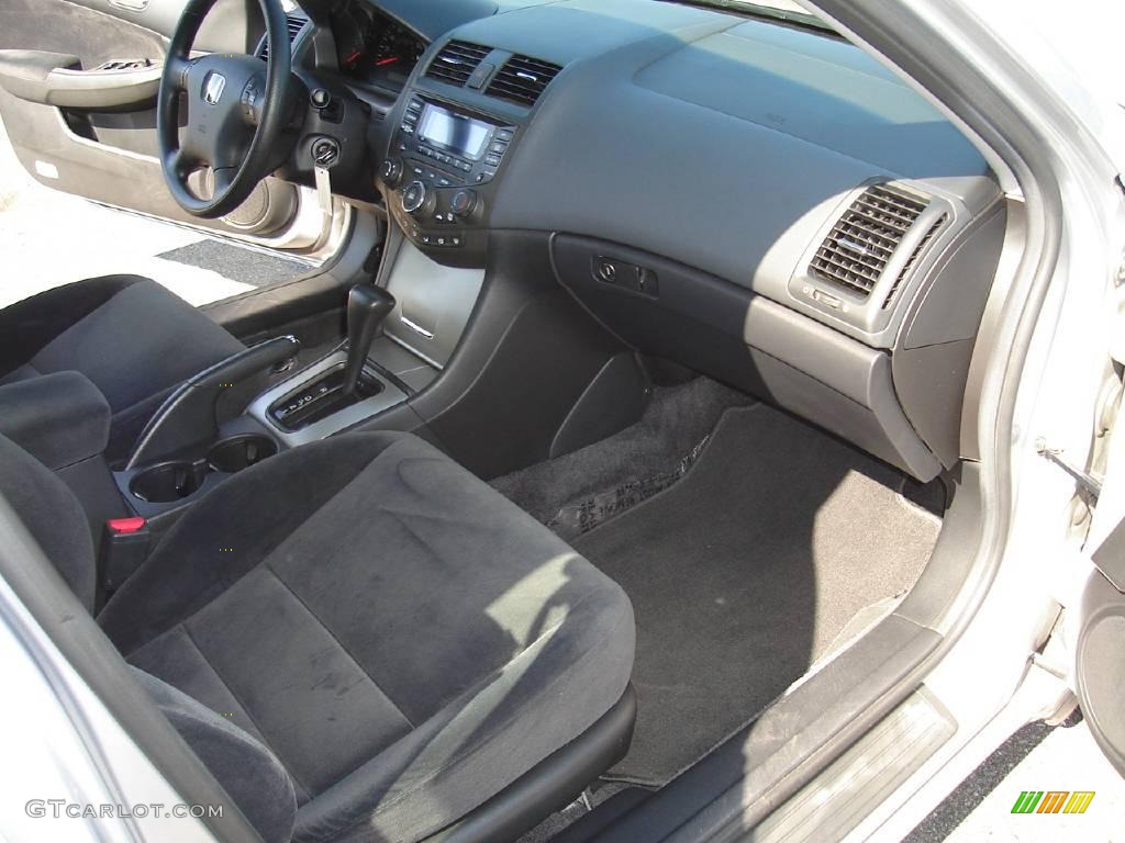 2003 Accord EX Sedan - Satin Silver Metallic / Black photo #20